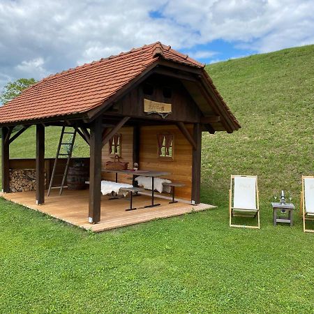 Wooden Hut At Tourist Farm Artisek Villa Store Buitenkant foto